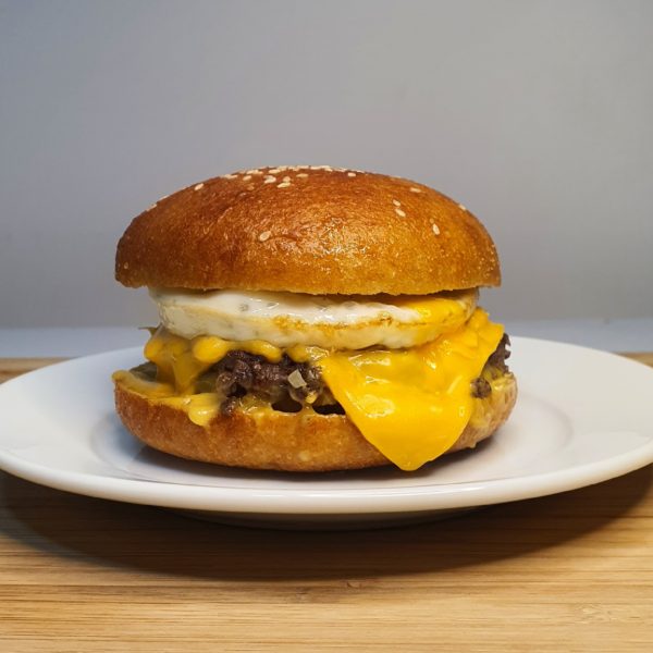 Keto Wagyu Cheese Burger w/ Egg